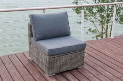 OUTFLEXX Mittelelement, Grau, Polyrattan, 70 X 82 X 70 Cm, Verstellbare Sitzfläche, Wasserfeste Kissenbox 22 OUTFLEXX Mittelelement, Grau, Polyrattan, 70 X 82 X 70 Cm, Verstellbare Sitzfläche, Wasserfeste Kissenbox -Ausgewählte Gartenmöbelgeschäfte 10 18362 3 BOX.jpg