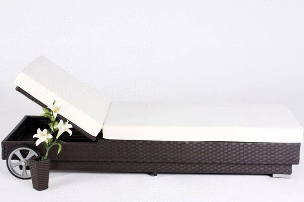 OUTFLEXX Sonnenliege, Braun, Polyrattan, 200x80x37,5cm, Inkl. Polster, Rückenlehne 4-stufig Verstellbar 5 OUTFLEXX Sonnenliege, Braun, Polyrattan, 200x80x37,5cm, Inkl. Polster, Rückenlehne 4-stufig Verstellbar – Bild 3