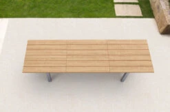 OUTFLEXX Ausziehtisch, FSC-Teakholz/Edelstahl, Plattenstärke 30mm, 220/340x100cm 13 OUTFLEXX Ausziehtisch, FSC-Teakholz/Edelstahl, Plattenstärke 30mm, 220/340x100cm -Ausgewählte Gartenmöbelgeschäfte 13486 3 CGI.jpg