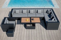 OUTFLEXX Loungemöbel-Set, Schwarz, Polyrattan, Für 8 Personen, Inkl. Loungetisch, Wasserfeste Kissenbox -Ausgewählte Gartenmöbelgeschäfte 1380 BOX D 3 CGI.jpg
