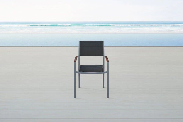 VILLANA Stapelsessel, Silber/schwarz, Alu/Textilene, 57 X 56 X 84 Cm, FSC Akazienholz Armlehnen 4 VILLANA Stapelsessel, Silber/schwarz, Alu/Textilene, 57 X 56 X 84 Cm, FSC Akazienholz Armlehnen – Bild 2