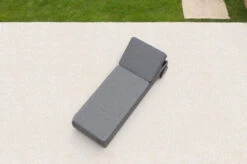 OUTFLEXX Rollliege, Grau, Polyrattan, 200x70x27,5cm, Rückenlehne 5-fach Verstellbar -Ausgewählte Gartenmöbelgeschäfte 18367 21 CGI.jpg