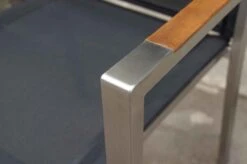 OUTFLEXX Stapelsessel, Schwarz, FSC-Teak / Edelstahl / Textilene, 63x57x93 Cm -Ausgewählte Gartenmöbelgeschäfte 21670 4.JPG