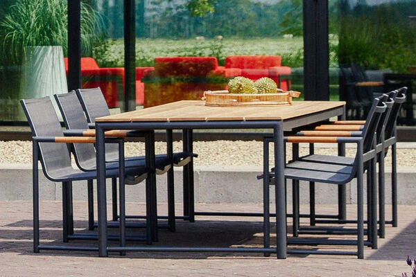 HARTMAN Fontaine Diningsessel, Anthrazit/schwarz, Alu/Teak, 63x59x86cm, FSC-Teak Armlehnen 5 HARTMAN Fontaine Diningsessel, Anthrazit/schwarz, Alu/Teak, 63x59x86cm, FSC-Teak Armlehnen – Bild 3