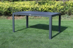 VILLANA Esstischgarnitur, Anthrazit/grau, Alu/Holzimitat/Textil, Tisch 150x90cm, 4 Stapelsessel -Ausgewählte Gartenmöbelgeschäfte 22579 04.jpg