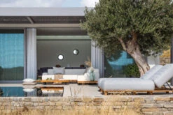 OUTFLEXX Icon Ecklounge, Natte/natur, Alu/Teak/Sunbrella, 4-5 Personen, Inkl. Loungetisch, Seitenablage Aus Teak -Ausgewählte Gartenmöbelgeschäfte 23403 11.jpg