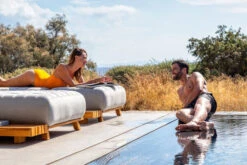 OUTFLEXX Icon Loungeliege, Lead Chine, Alu/Teak/Sunbrella, 213 X 89 X 41 Cm, Inkl. Verstellbarer Rückenlehne -Ausgewählte Gartenmöbelgeschäfte 23437 6.jpg