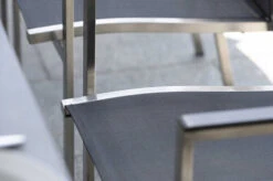 STERN Cardiff Stapelsessel, Silbergrau, Edelstahl/Textil/Aluminiumarmlehnen, 61x57x92 Cm, Stapelbar -Ausgewählte Gartenmöbelgeschäfte 3 11604 2.jpg