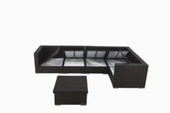 OUTFLEXX Ecklounge-Set Polyrattan, Braun, Für 5 Personen, Inkl. Loungetisch, Wasserfeste Kissenbox -Ausgewählte Gartenmöbelgeschäfte 4 1304 BOX D.jpg