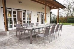 STERN Cardiff Stapelsessel, Silber/taupe, Edelstahl/Textil, Ca. 61x57x92 Cm, Armlehnen FSC-Teak -Ausgewählte Gartenmöbelgeschäfte 6 16497.jpg