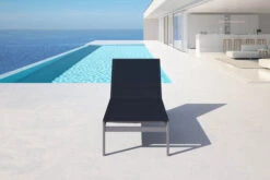 OUTFLEXX Rollliege, Schwarz, Edelstahl/Textilene, Verstellbare Rückenlehne, 212x71x36cm 10 OUTFLEXX Rollliege, Schwarz, Edelstahl/Textilene, Verstellbare Rückenlehne, 212x71x36cm -Ausgewählte Gartenmöbelgeschäfte 7100 1 2 CGI.jpg