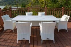 OUTFLEXX Dining Set, Weiß, Polyrattan, Tisch 200x95cm, Spraystone, 6mm, 6 Sessel -Ausgewählte Gartenmöbelgeschäfte 7 20670.jpg